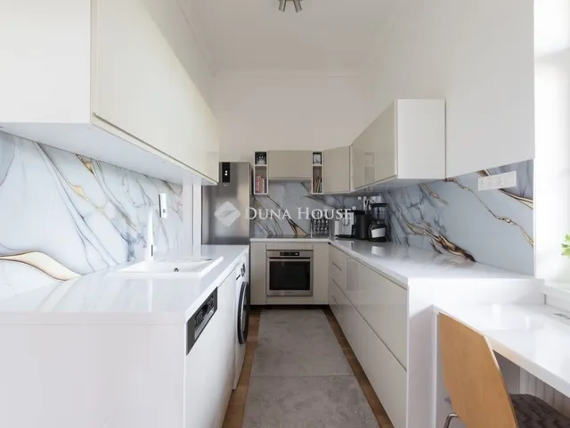Eladó lakás Budapest X. kerület 111 nm