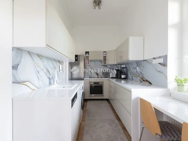 Eladó lakás Budapest X. kerület 111 nm