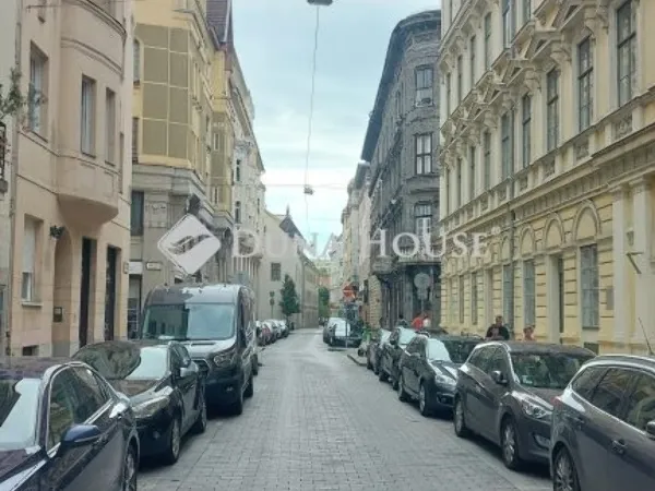 Eladó lakás Budapest V. kerület 62 nm