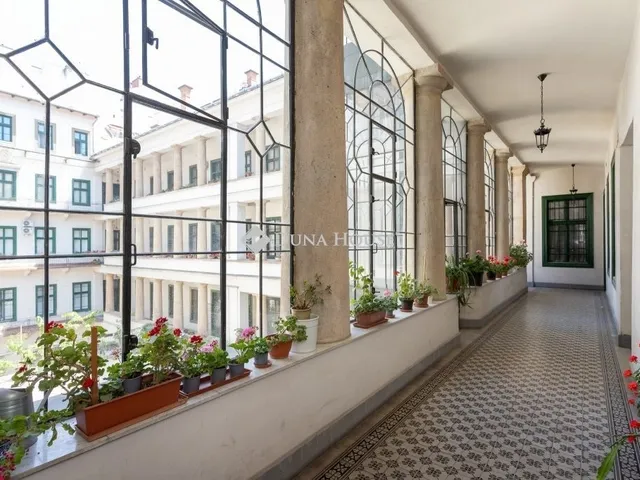 Eladó lakás Budapest V. kerület 80 nm