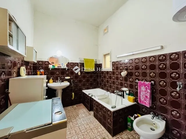 Eladó ház Budapest XXI. kerület, Szabótelep 130 nm