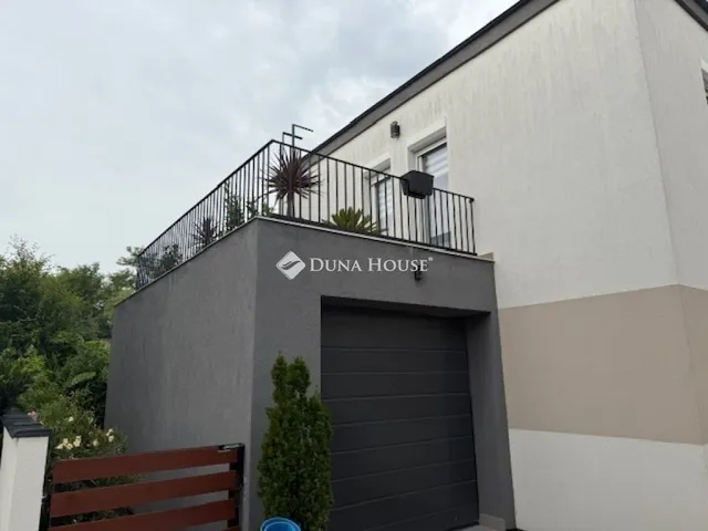 Eladó ház Vecsés 96 nm