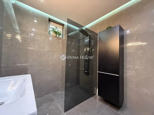 Eladó ház Vecsés 96 nm