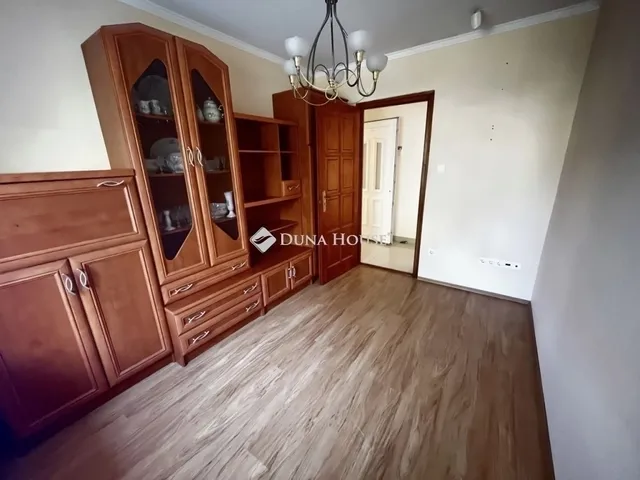 Eladó ház Budapest XVI. kerület 180 nm