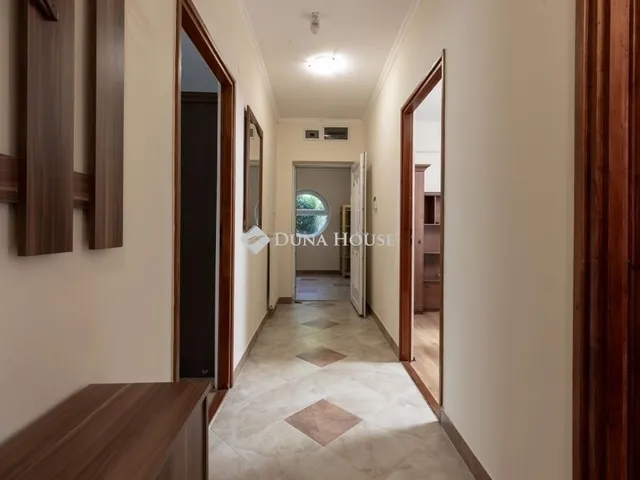 Eladó ház Budapest XVI. kerület 180 nm