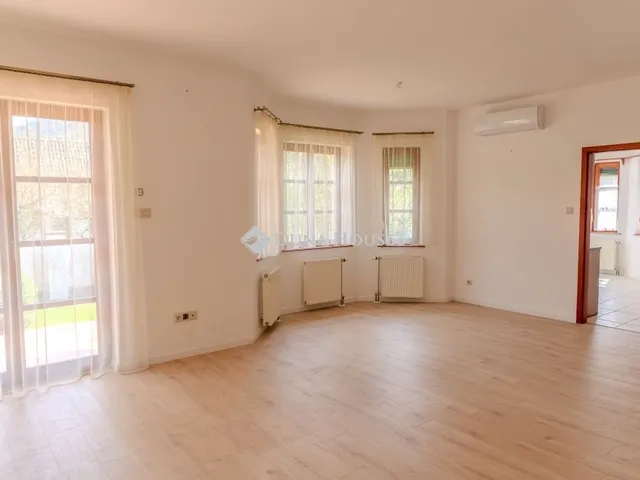 Eladó ház Csobánka 246 nm