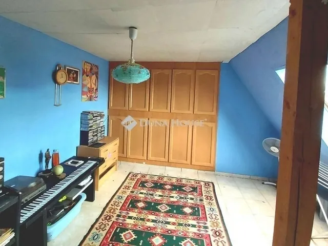 Eladó ház Budapest XV. kerület 223 nm