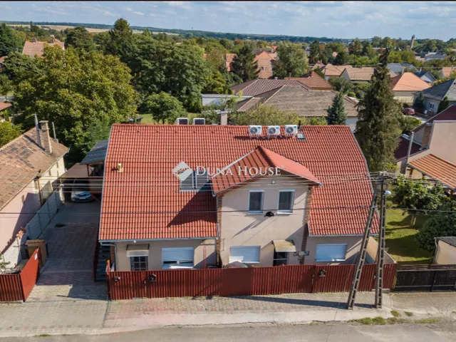 Eladó ház Gyömrő 278 nm