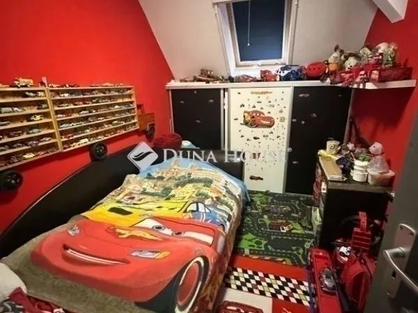 Eladó ház Gyömrő 278 nm