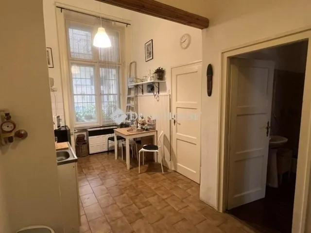 Eladó lakás Budapest VI. kerület 89 nm