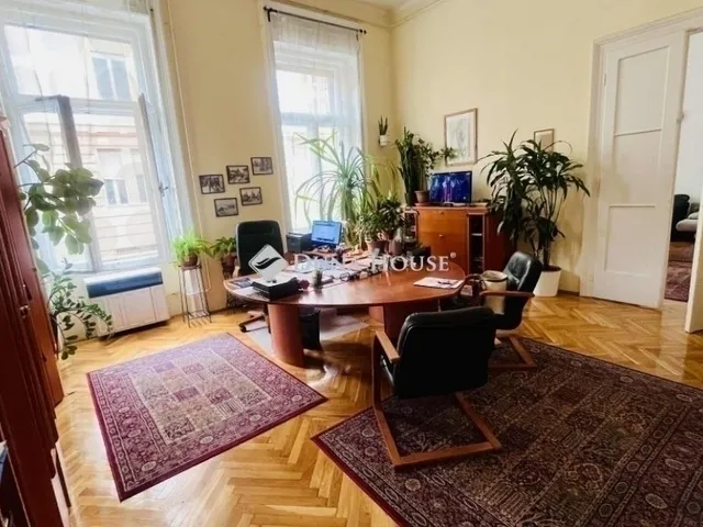 Eladó lakás Budapest VI. kerület 89 nm