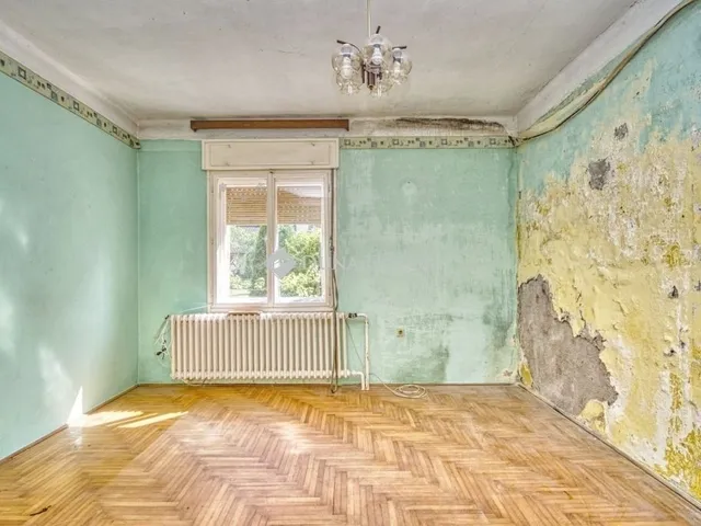 Eladó ház Budapest XVI. kerület 211 nm