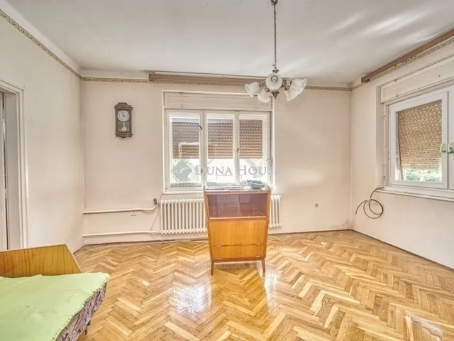 Eladó ház Budapest XVI. kerület 211 nm