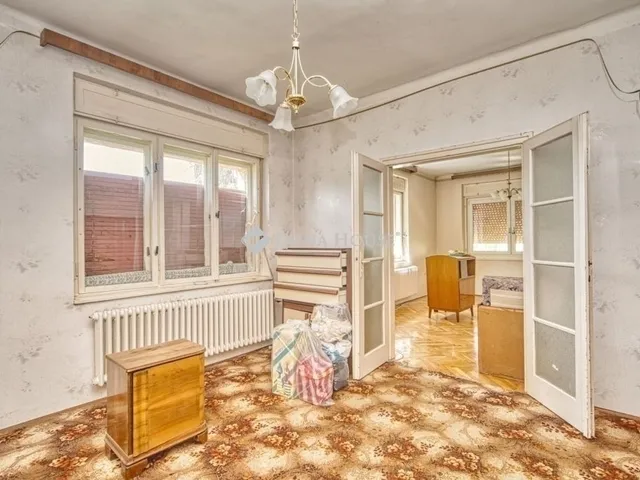 Eladó ház Budapest XVI. kerület 211 nm