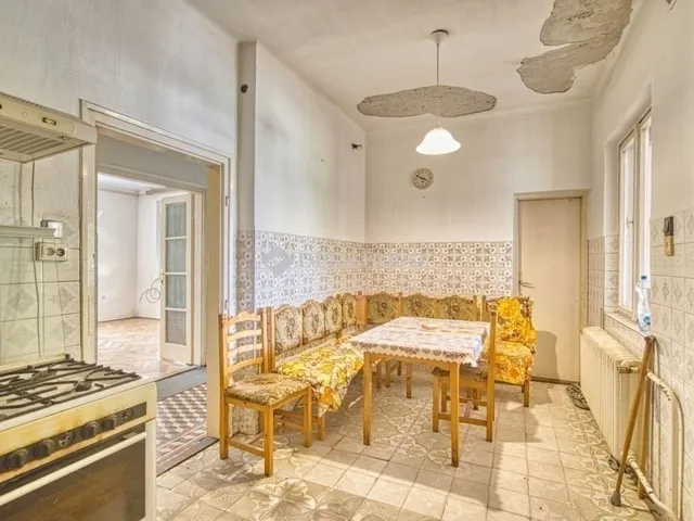 Eladó ház Budapest XVI. kerület 211 nm