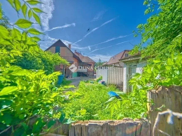 Eladó ház Budapest XVI. kerület 211 nm