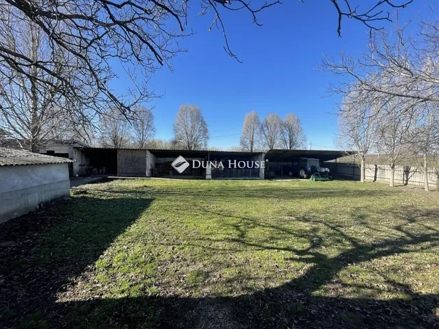 Eladó mezőgazdasági ingatlan Dabas 100 nm