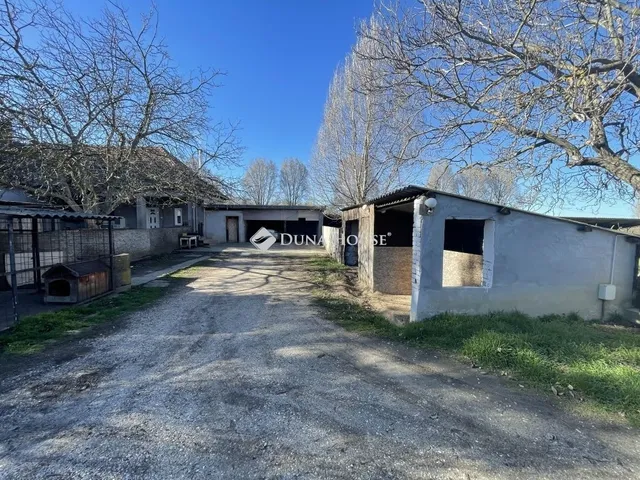 Eladó mezőgazdasági ingatlan Dabas 100 nm