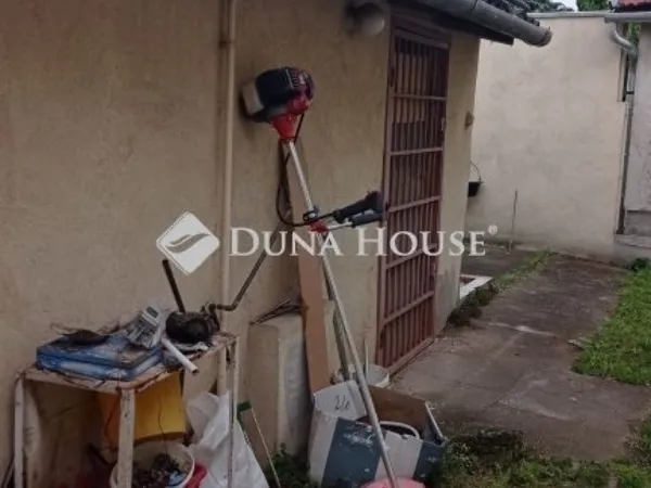 Eladó ház Budapest XVI. kerület 222 nm