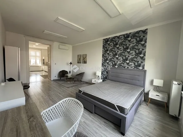 Eladó lakás Budapest VI. kerület 63 nm