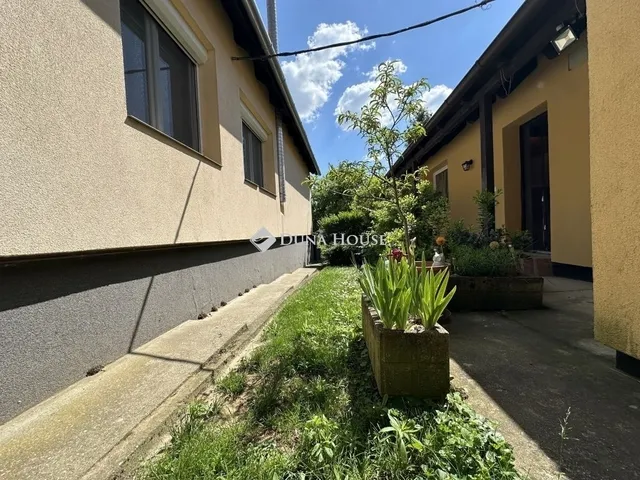 Eladó ház Nagykovácsi 280 nm