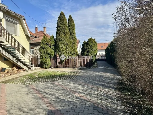 Eladó ház Szentendre 165 nm