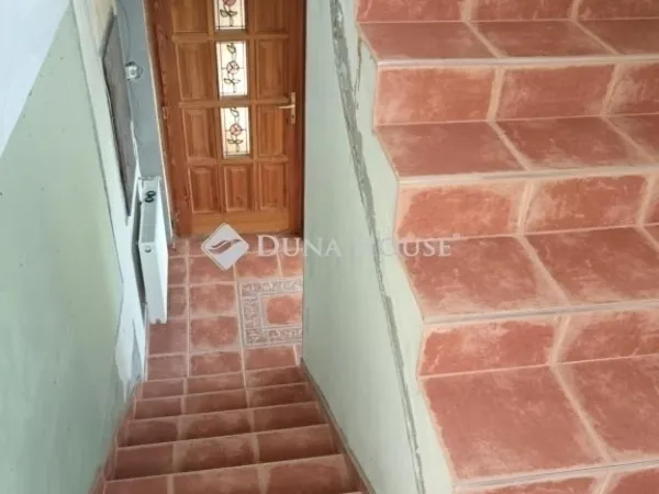 Eladó ház Gyál 264 nm