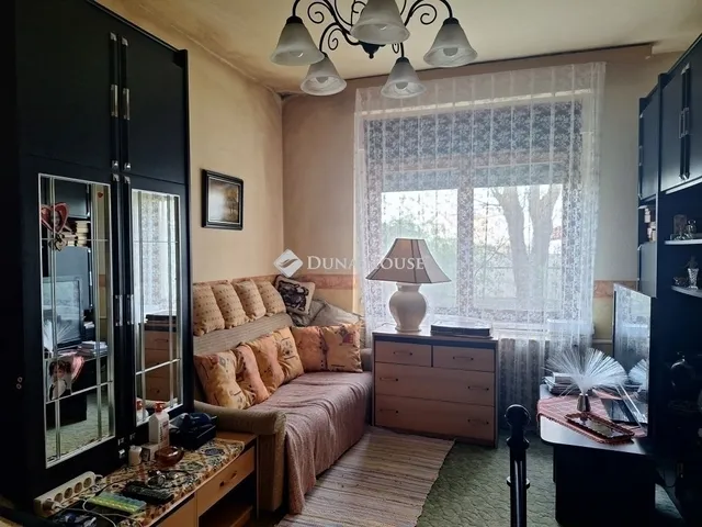 Eladó ház Gyál 264 nm