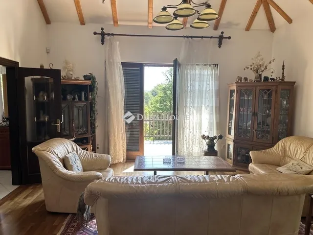 Eladó ház Piliscsaba 190 nm