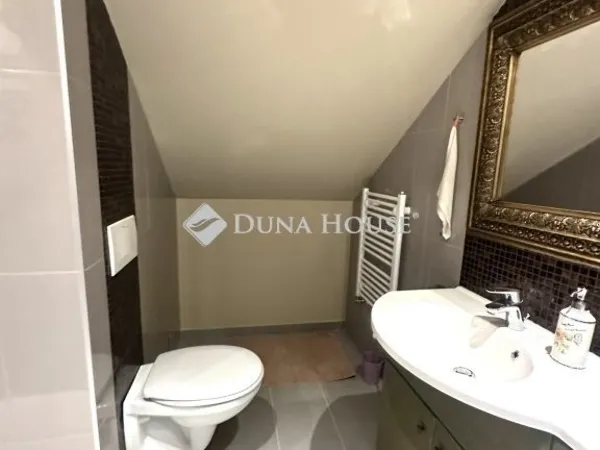 Eladó ház Diósd 235 nm