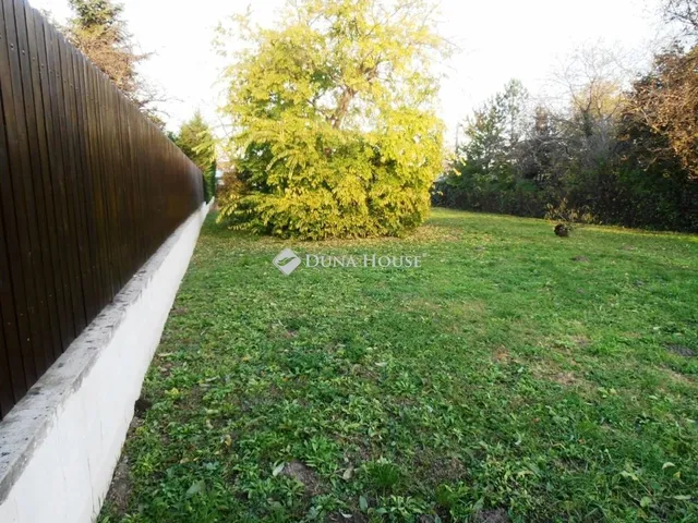 Eladó telek Budapest XXII. kerület 932 nm