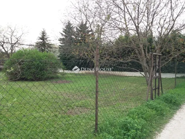 Eladó telek Budapest XXII. kerület 932 nm