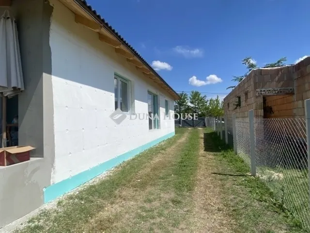 Eladó ház Nagykáta 229 nm