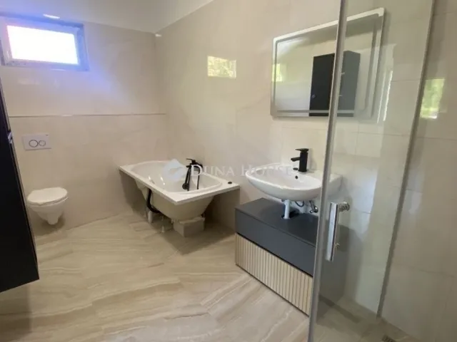 Eladó ház Nagykáta 229 nm