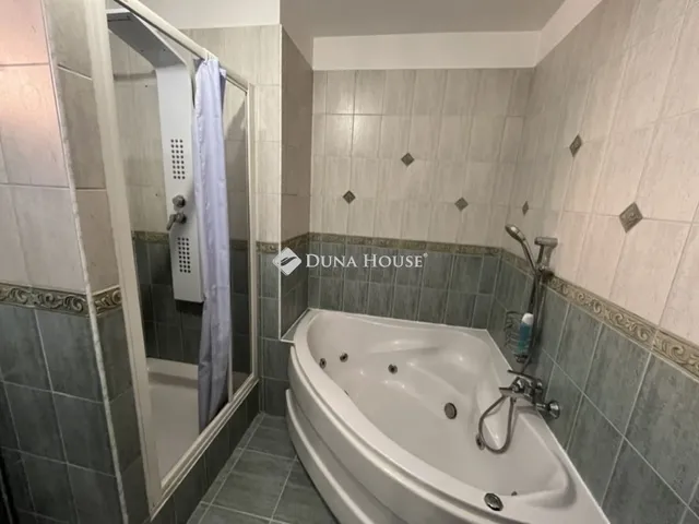 Eladó ház Fót 150 nm