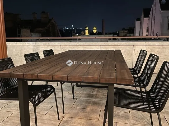 Eladó lakás Budapest VII. kerület 143 nm