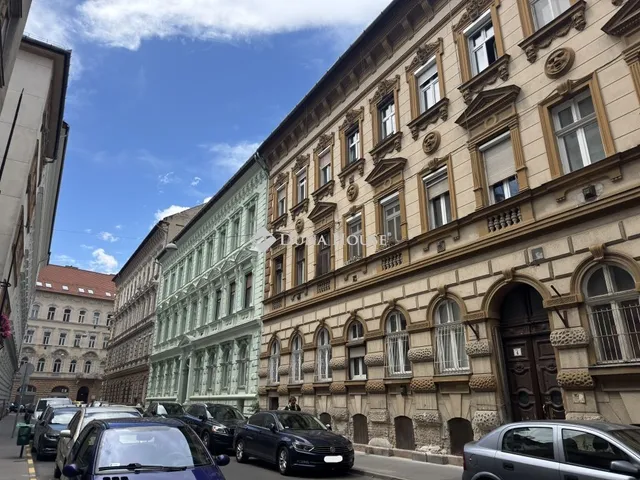 Eladó kereskedelmi és ipari ingatlan Budapest VII. kerület 100 nm