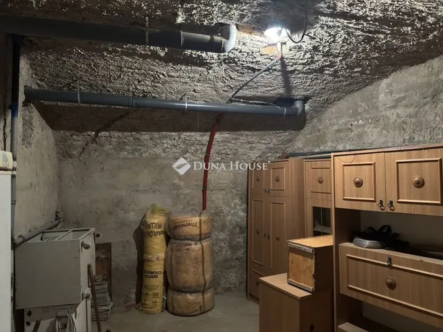 Eladó kereskedelmi és ipari ingatlan Budapest VII. kerület, Ligetváros 100 nm