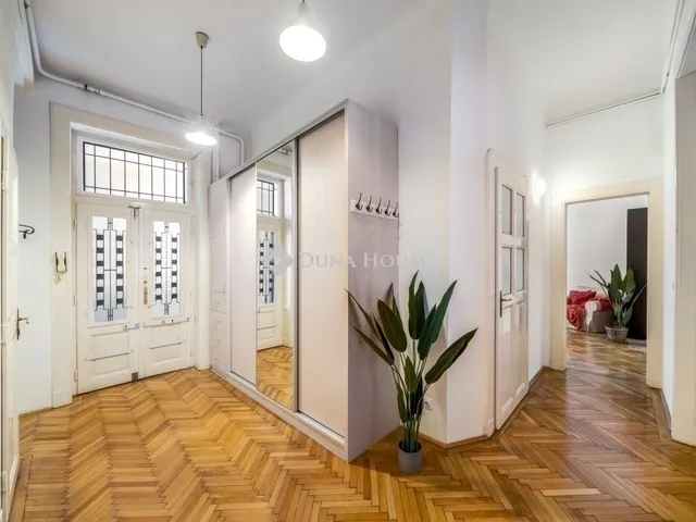 Eladó lakás Budapest XIII. kerület 117 nm