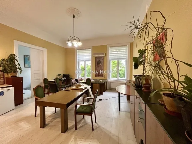 Eladó lakás Budapest VII. kerület 134 nm