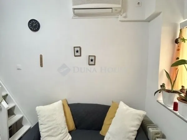 Eladó kereskedelmi és ipari ingatlan Budapest VIII. kerület 32 nm