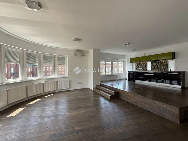 Eladó lakás Budapest VII. kerület 113 nm