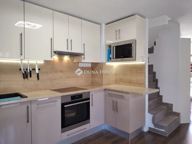 Eladó ház Budapest XVI. kerület 77 nm