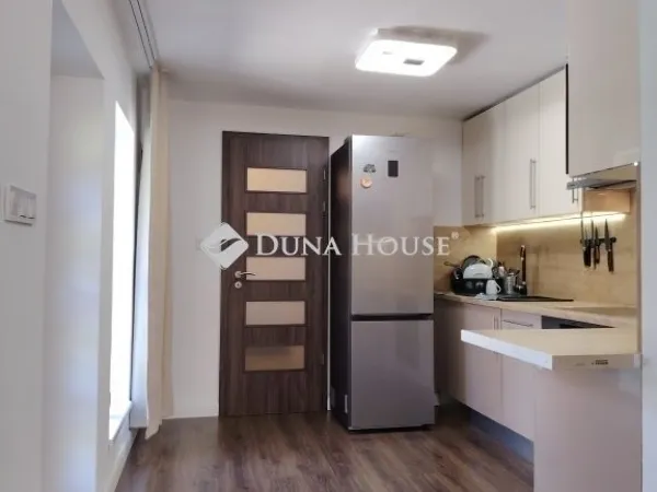 Eladó ház Budapest XVI. kerület 77 nm