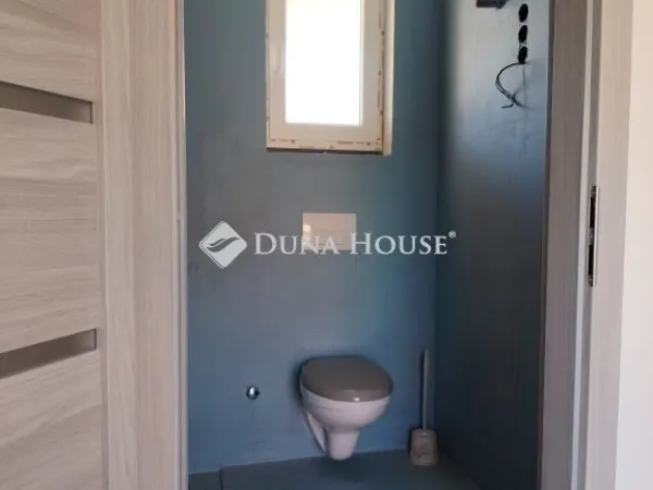 Eladó ház Budapest XVI. kerület 77 nm