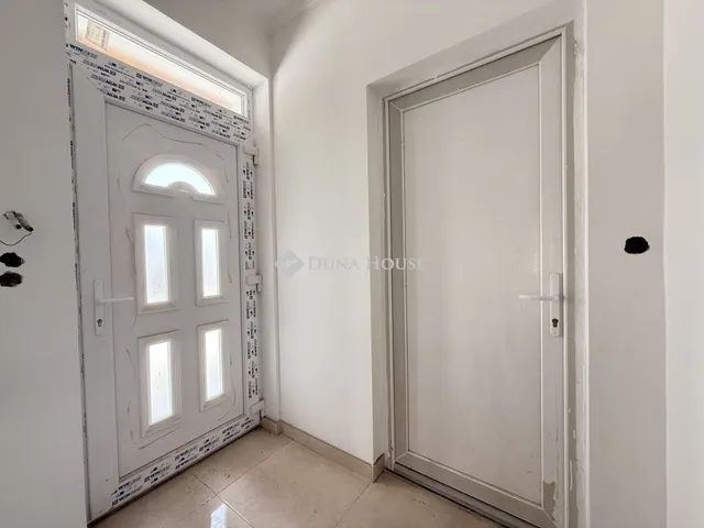 Eladó ház Szigetcsép 134 nm