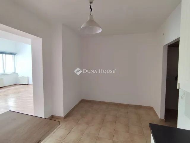 Eladó lakás Budapest VI. kerület 175 nm