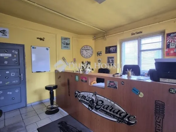 Eladó kereskedelmi és ipari ingatlan Budapest XIII. kerület 800 nm