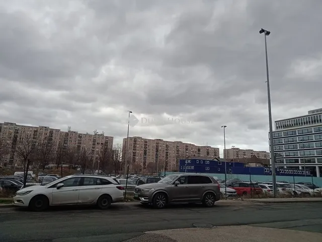 Eladó kereskedelmi és ipari ingatlan Budapest XIII. kerület 356 nm