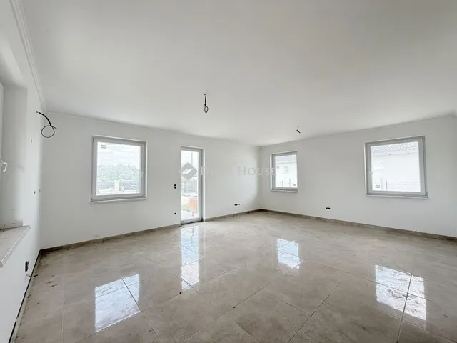 Eladó ház Szigetcsép 134 nm